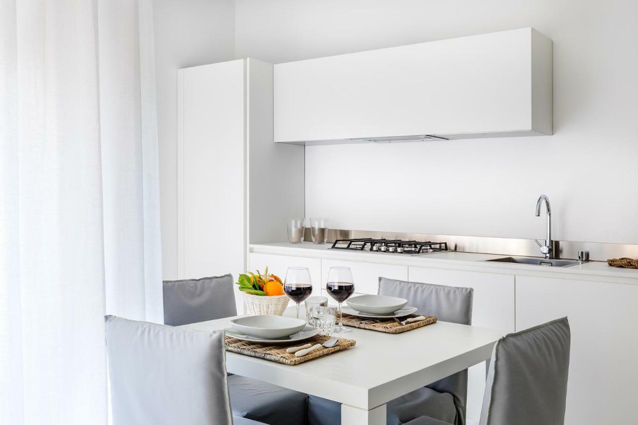 فيكو إيكوينس White Stylish Apartments 2 المظهر الخارجي الصورة